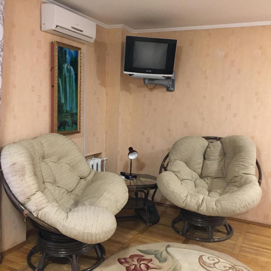 Hotel Tourist Rivne Bagian luar foto