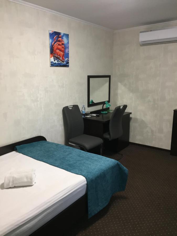 Hotel Tourist Rivne Bagian luar foto