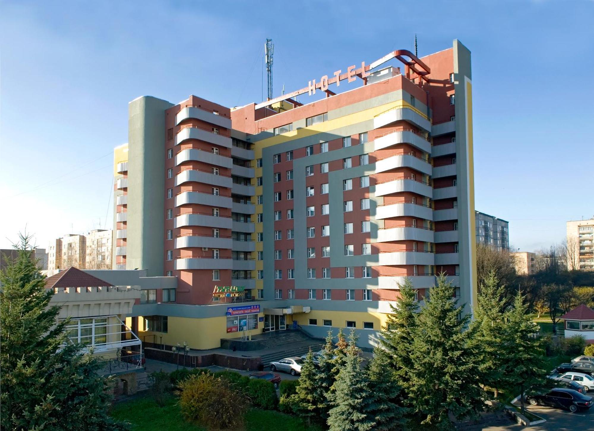 Hotel Tourist Rivne Bagian luar foto