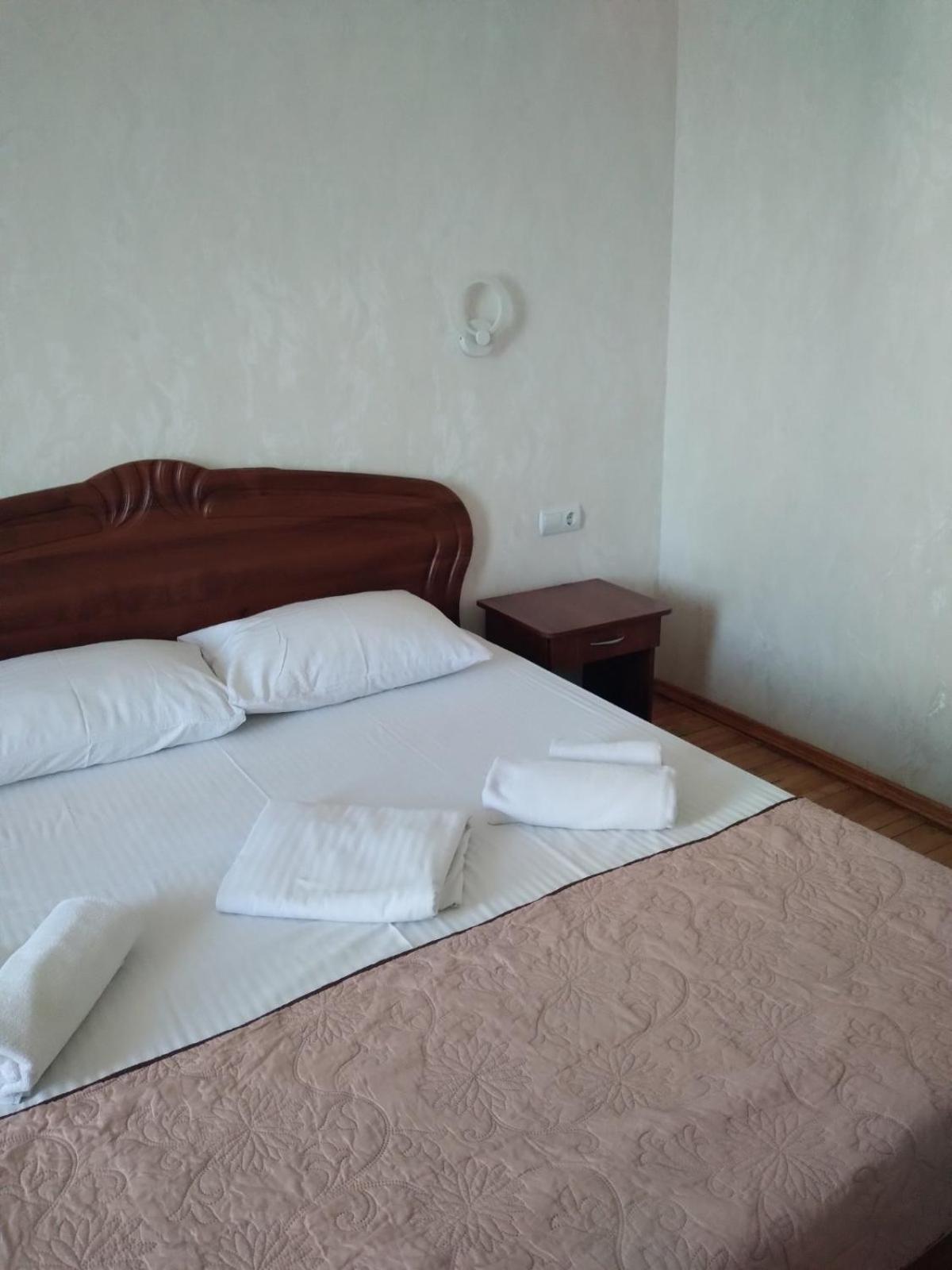 Hotel Tourist Rivne Bagian luar foto